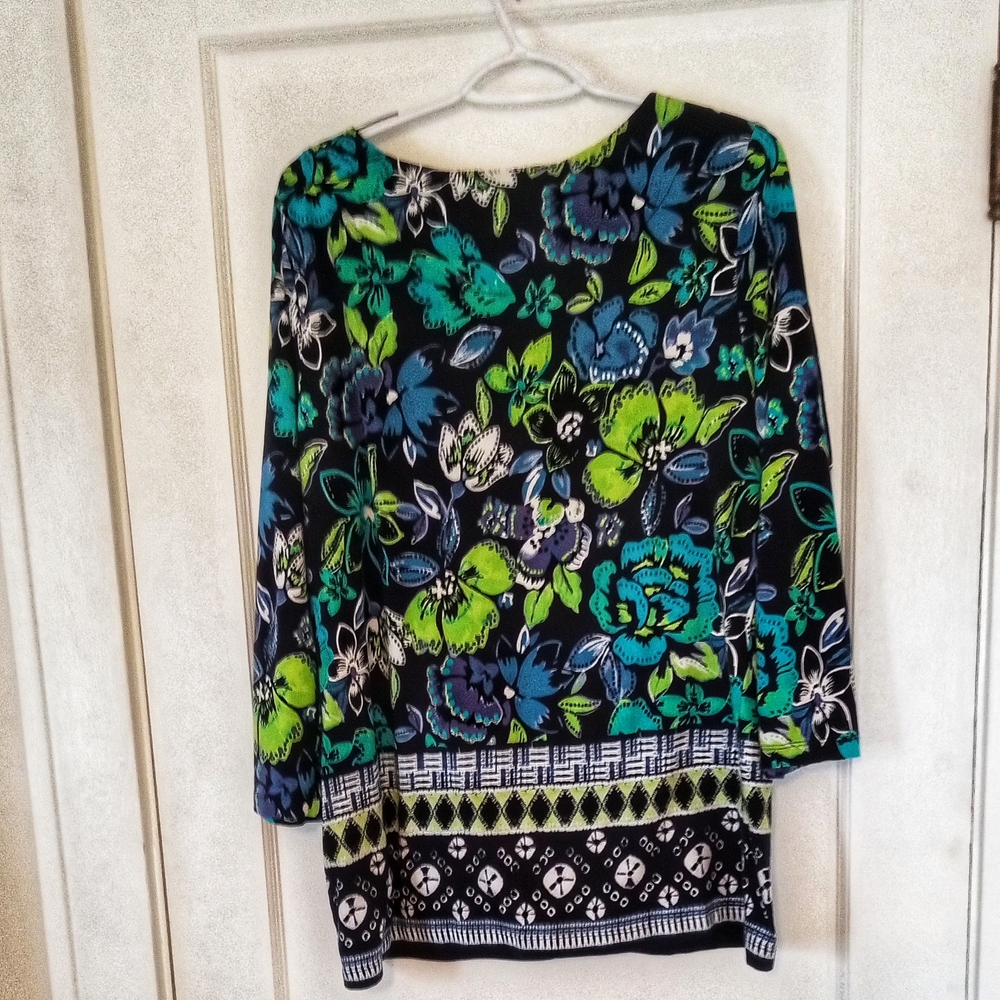 Ruby Rd. Multicolor Floral Tunic - Picture 6 of 9